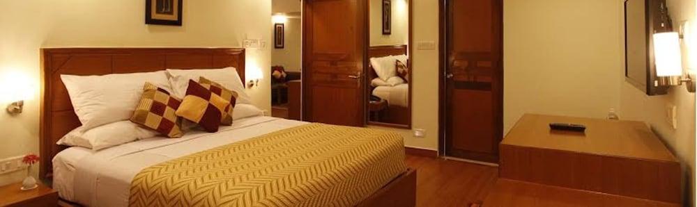 Hotel Kalinga Ashok Bhubaneswar Zewnętrze zdjęcie