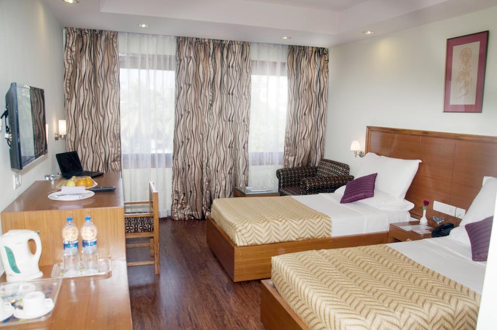 Hotel Kalinga Ashok Bhubaneswar Zewnętrze zdjęcie