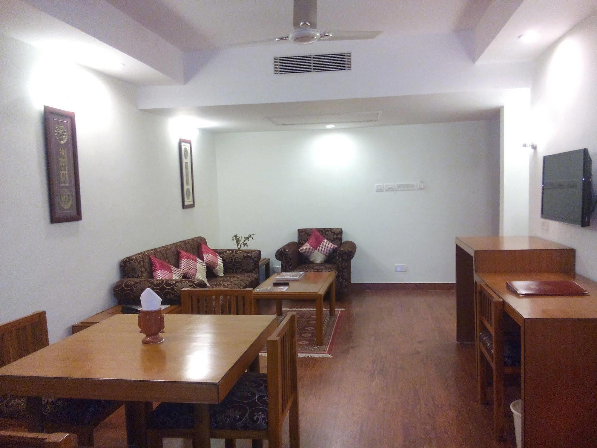 Hotel Kalinga Ashok Bhubaneswar Zewnętrze zdjęcie