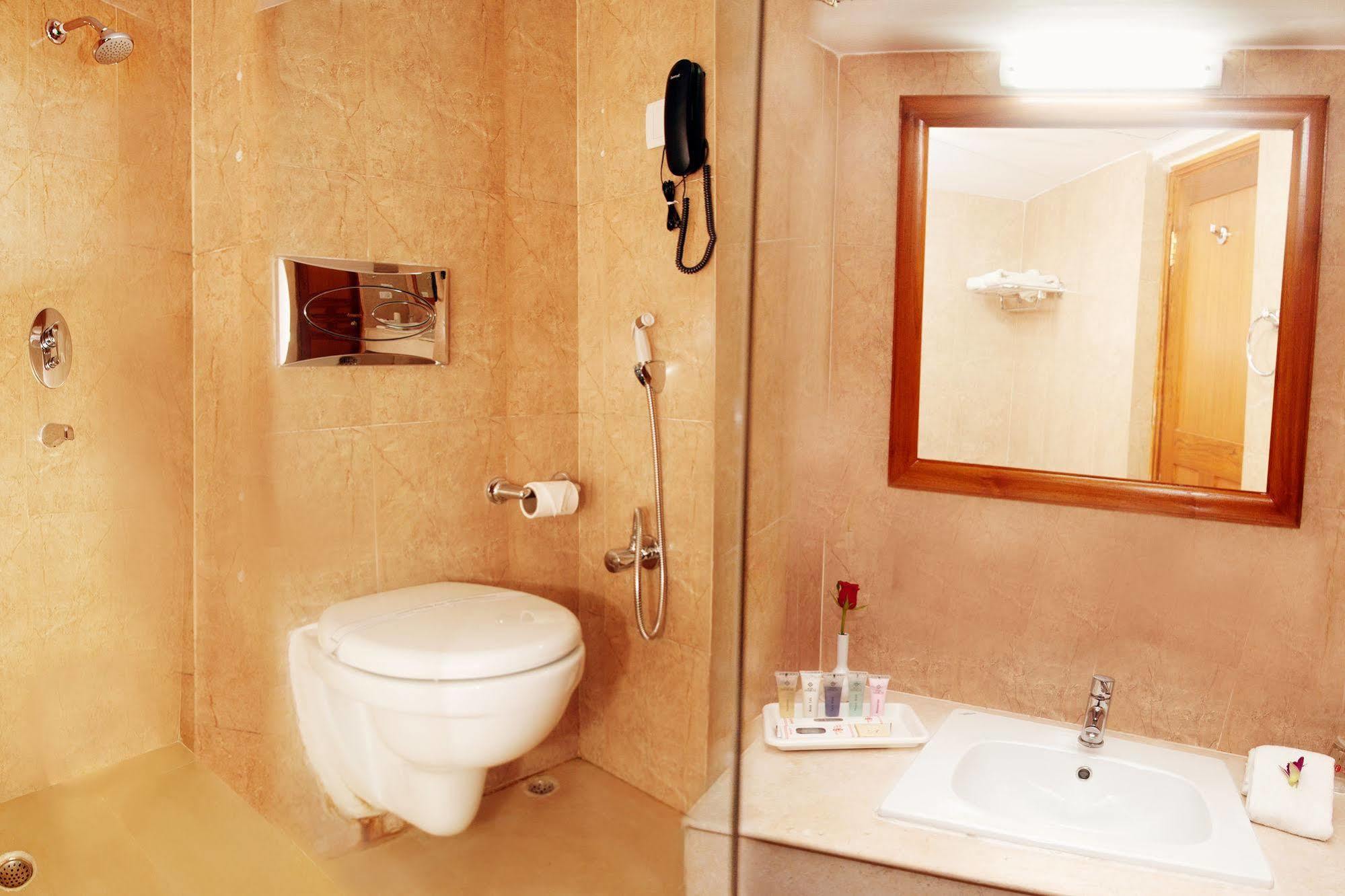 Hotel Kalinga Ashok Bhubaneswar Zewnętrze zdjęcie