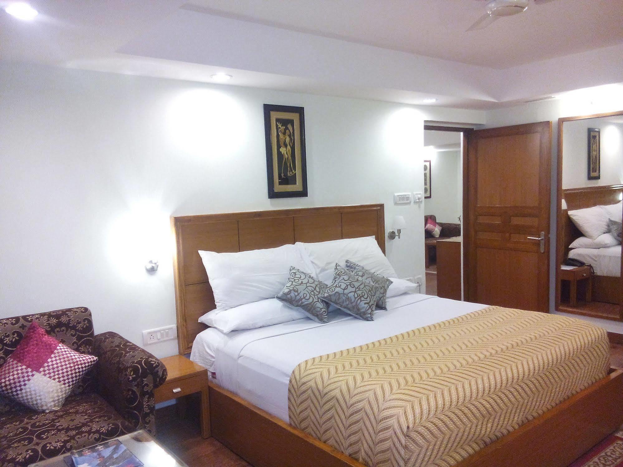 Hotel Kalinga Ashok Bhubaneswar Zewnętrze zdjęcie