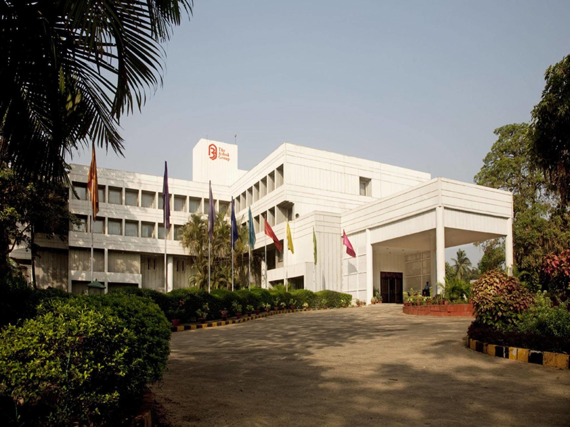 Hotel Kalinga Ashok Bhubaneswar Zewnętrze zdjęcie